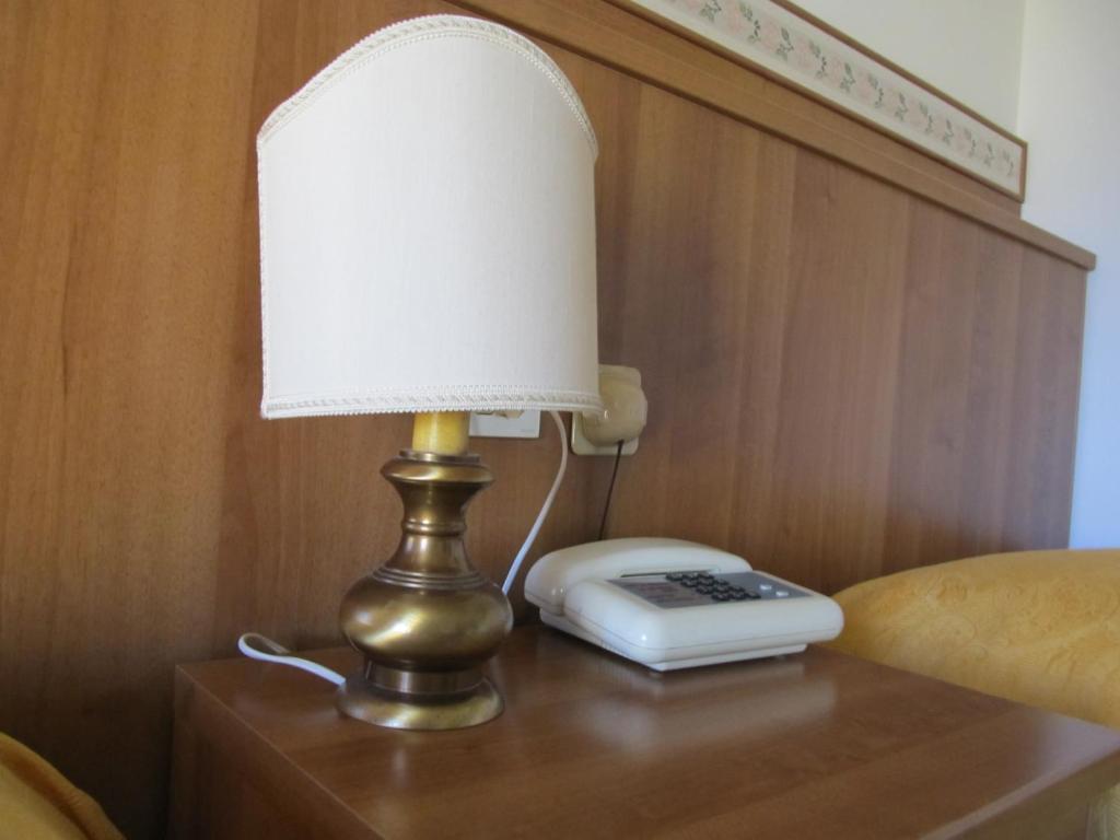 Hotel La Bussola Padenghe sul Garda Bilik gambar