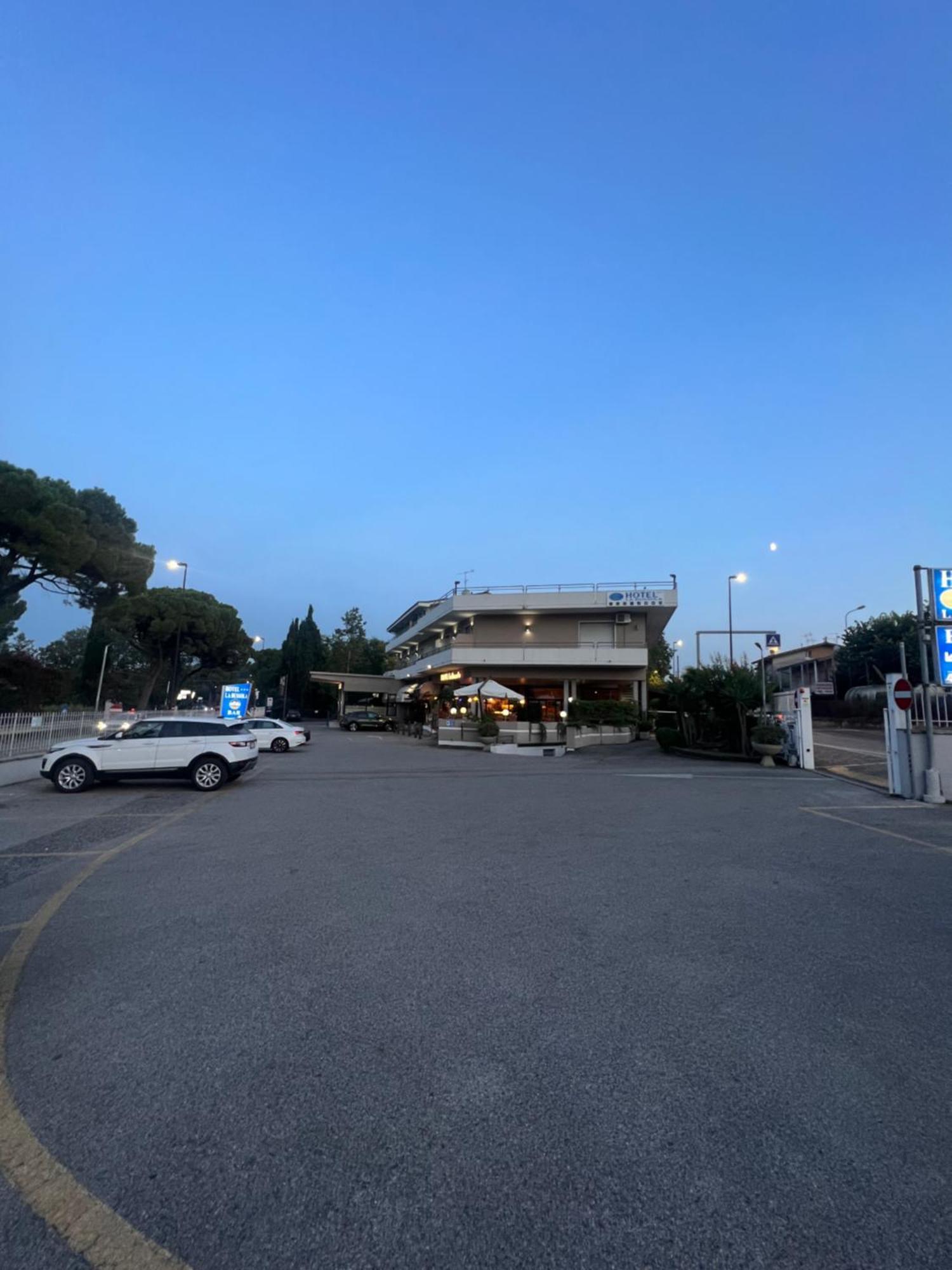 Hotel La Bussola Padenghe sul Garda Luaran gambar