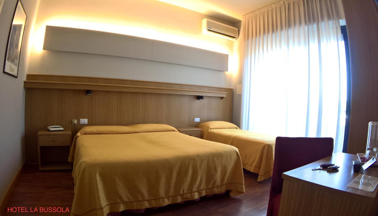 Hotel La Bussola Padenghe sul Garda Luaran gambar