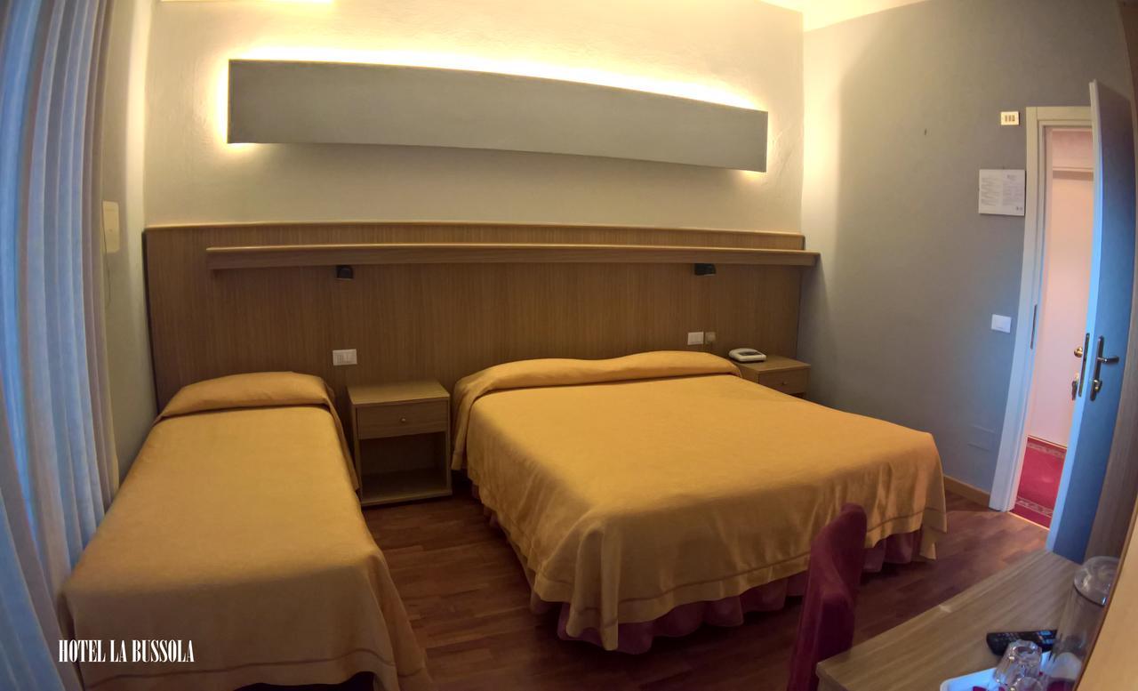 Hotel La Bussola Padenghe sul Garda Luaran gambar