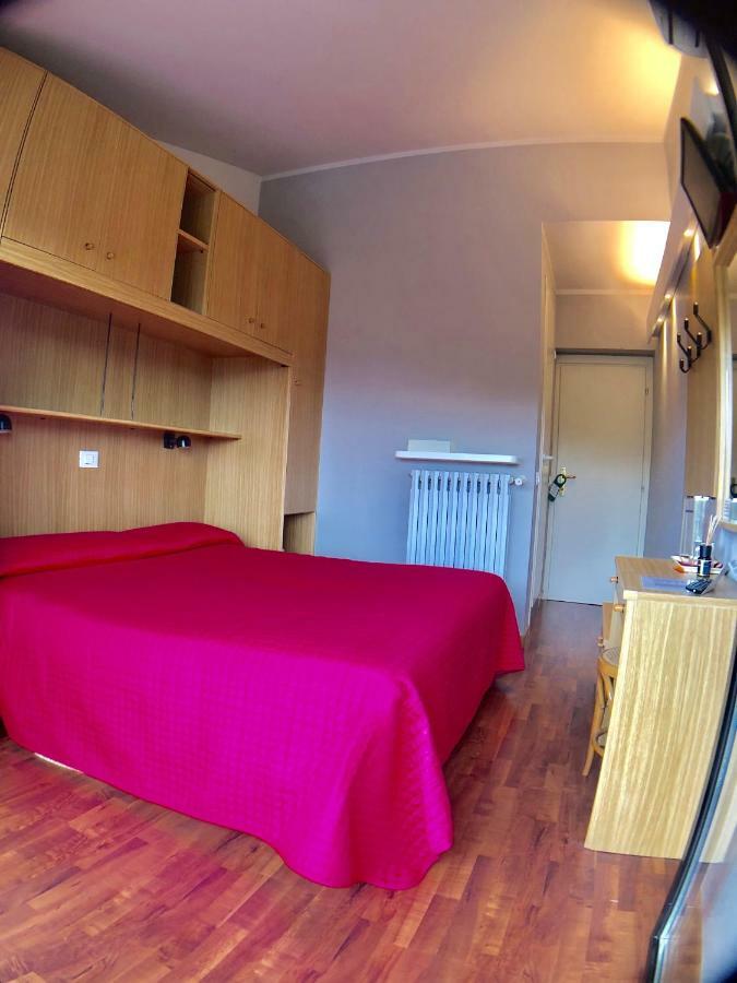 Hotel La Bussola Padenghe sul Garda Luaran gambar